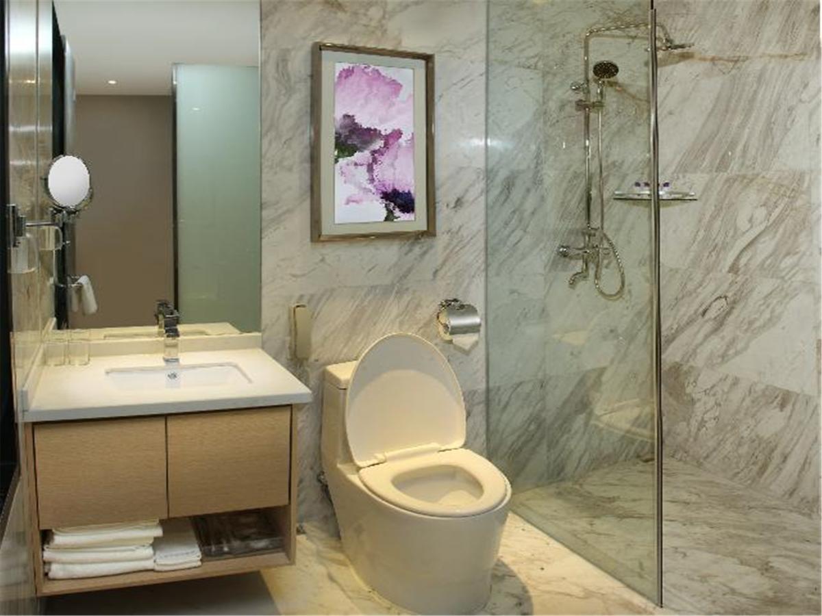 Lavande Hotel Tianhe Gangding Subway Station Branch 広州 エクステリア 写真